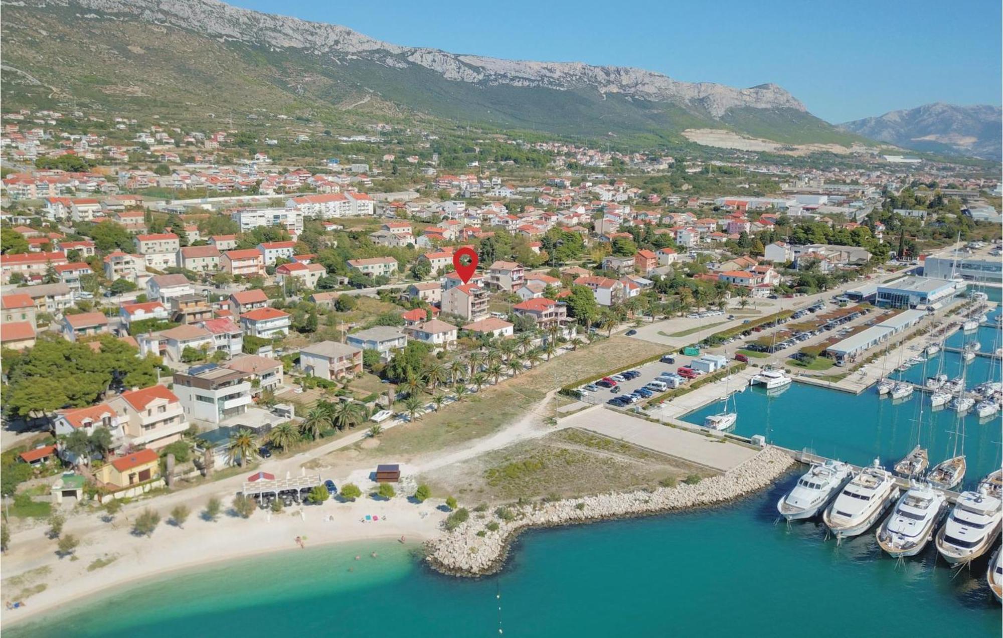 Three-Bedroom Apartment in Kastel Gomilica Kaštela Buitenkant foto